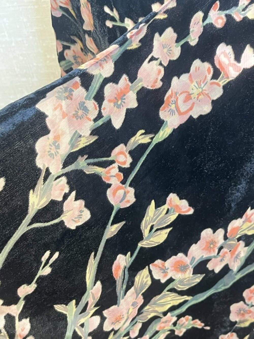 Betsey Johnson Black Floral Velvet Kimono Shawl OSFM Cherry Burnout Wrap - Picture 2 of 4